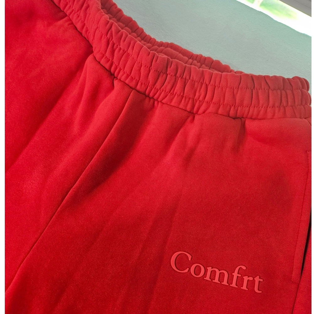 Comfrt Joggers Unisex Medium Red Fleece Sweatpants Elastic Waist Tapered Logo